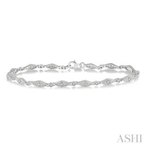 1/3 ctw Round Cut Diamond Shape Fashion Bracelet in 10K White Gold