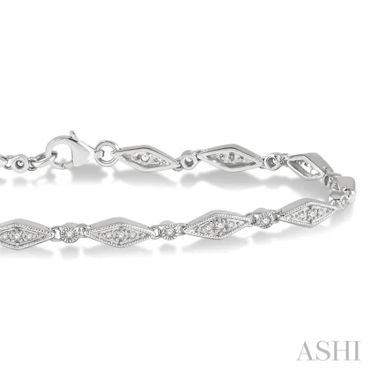 1/3 ctw Round Cut Diamond Shape Fashion Bracelet in 10K White Gold