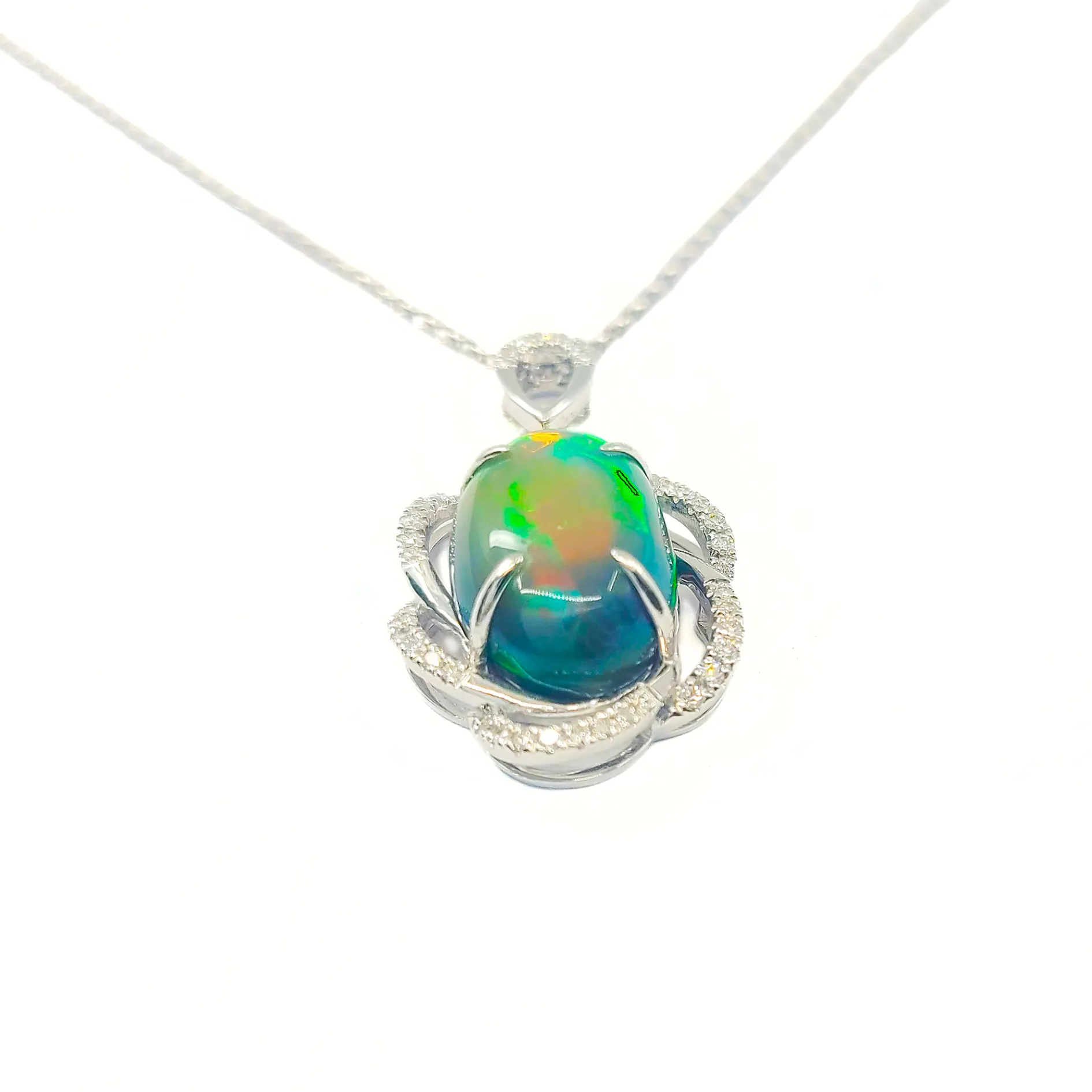 18K White Gold Opal Pendant