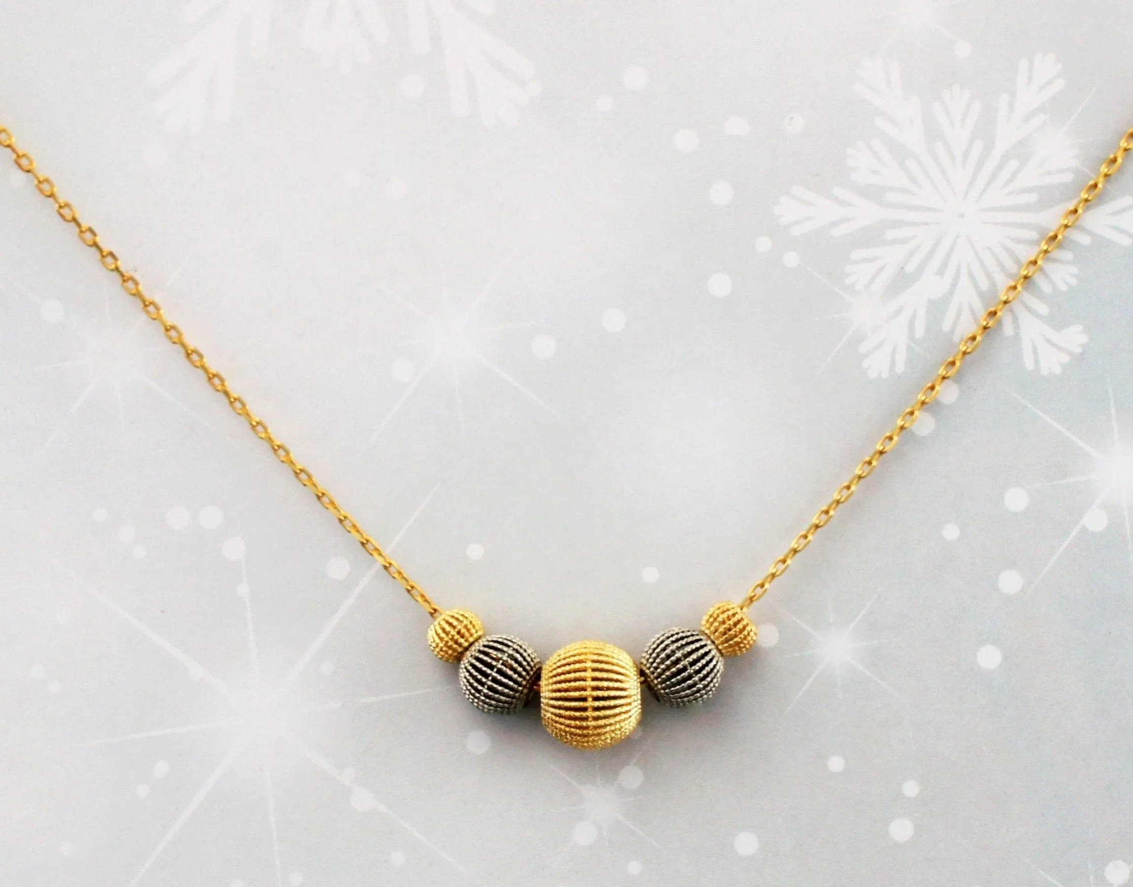 9ct White & Yellow Gold Graduated Balls Adjustable Necklace