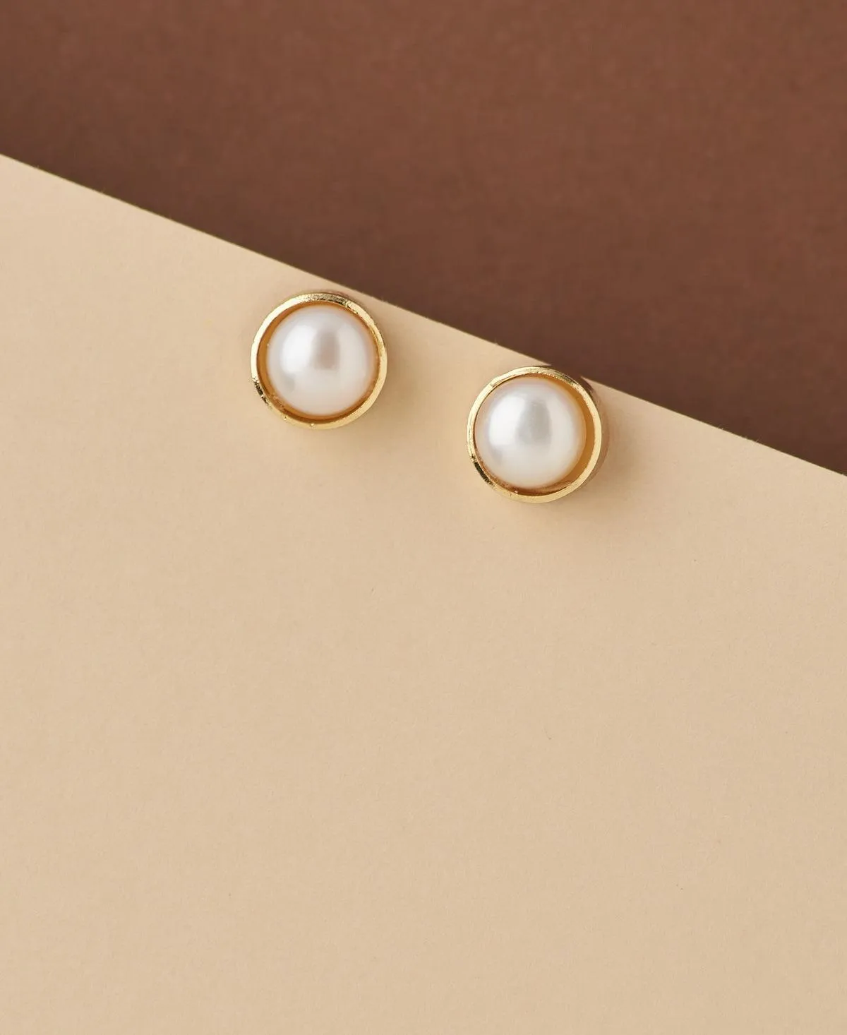 Classy White Pearl Stud Earring