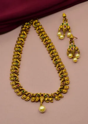 ETHEREAL AHILYA NECKLACE