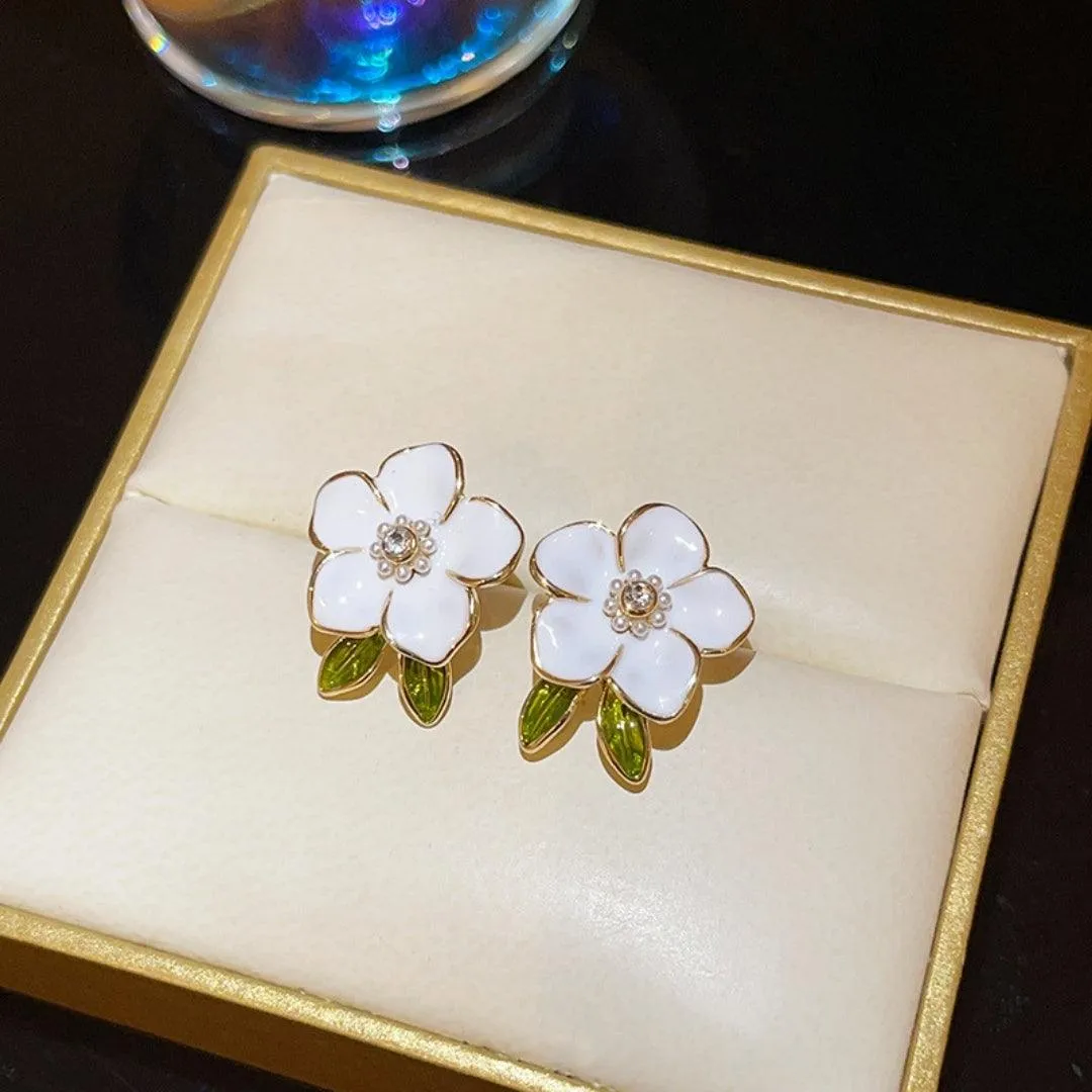 Flower Shape Clip Earrings - Korea Style Piercing Earring