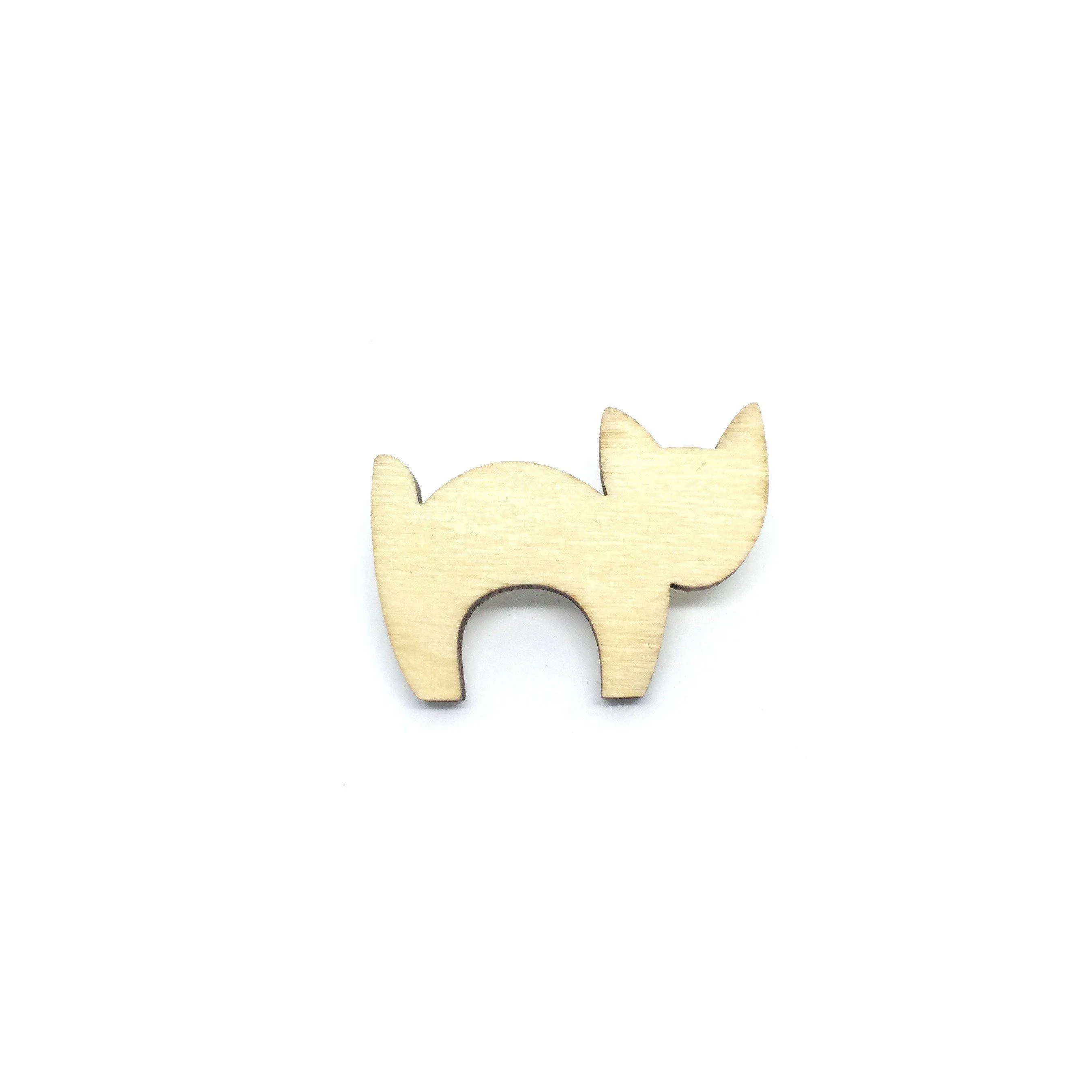 Scaredy Cat Wooden Brooch Pin